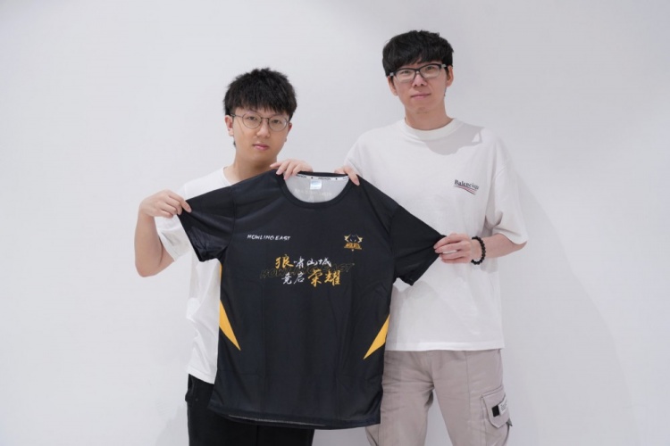 如何吸引世 如何吸引世