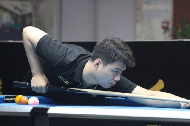 发灵活的足 发灵活的足